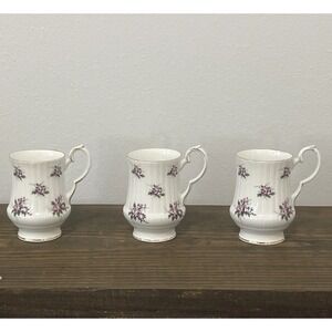 Royal Windsor Bone China Mugs Set of 3 Purple Floral Pattern Gold Rim England